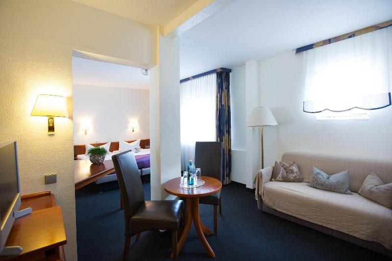 Hotel Und Restaurant Rose - Oda