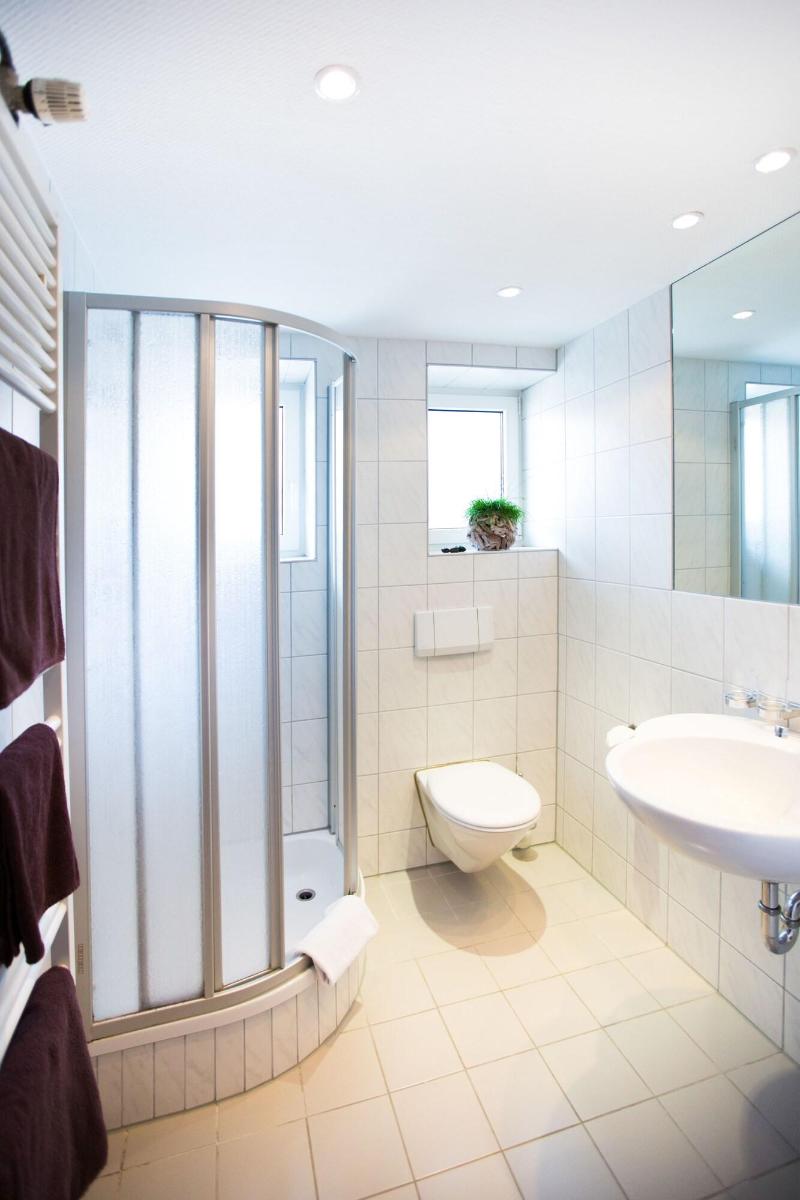 Hotel Und Restaurant Rose - Oda