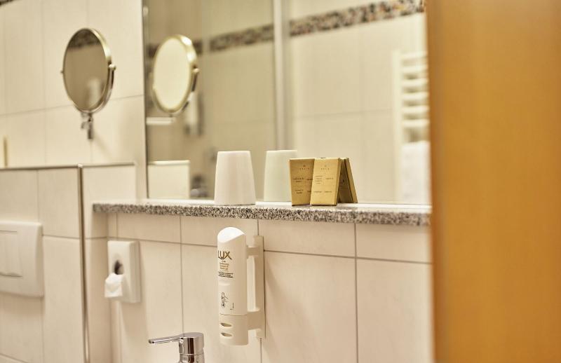 Wander Und Aktivhotel Adam Bra U - Oda