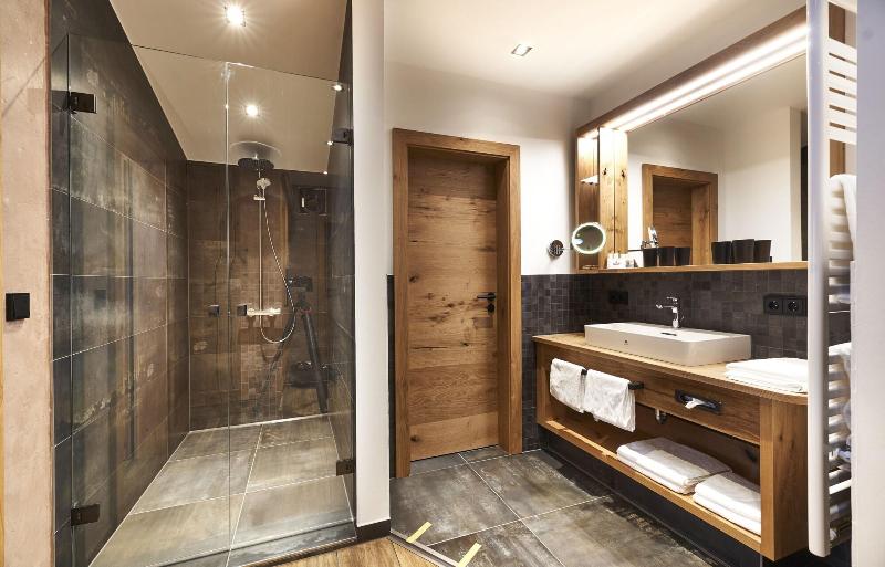 Wander Und Aktivhotel Adam Bra U - Oda