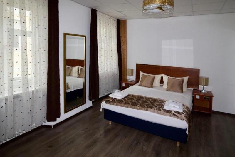 Hotel Goldene Traube - Oda