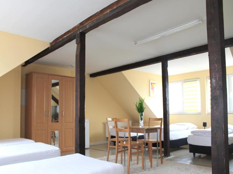 Hotel Famosa - Genel