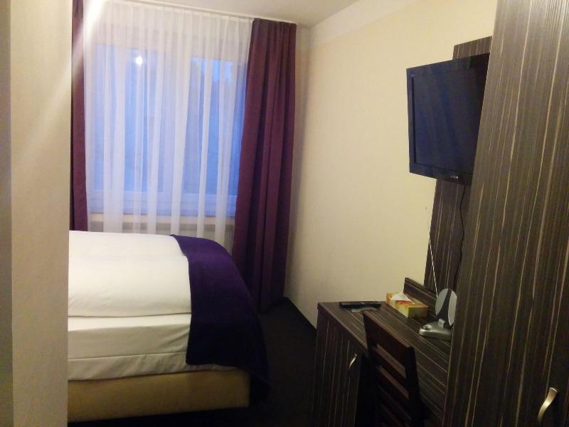 Hotel Famosa - Oda