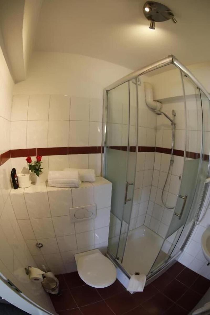 Hotel Famosa - Oda