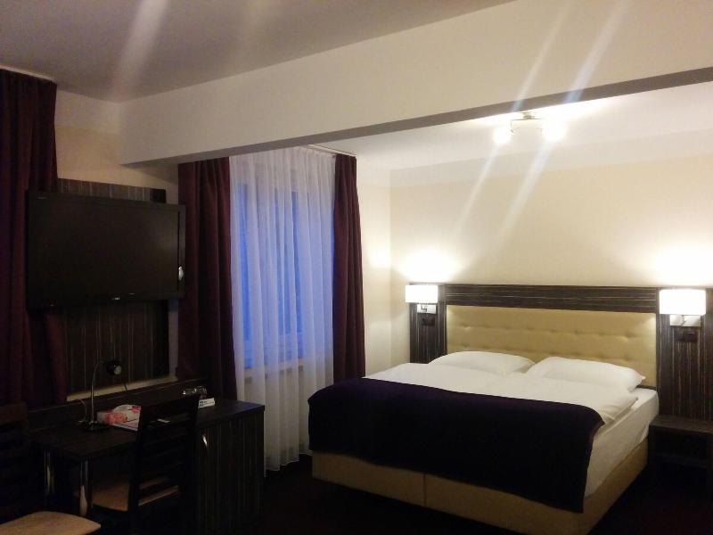 Hotel Famosa - Oda