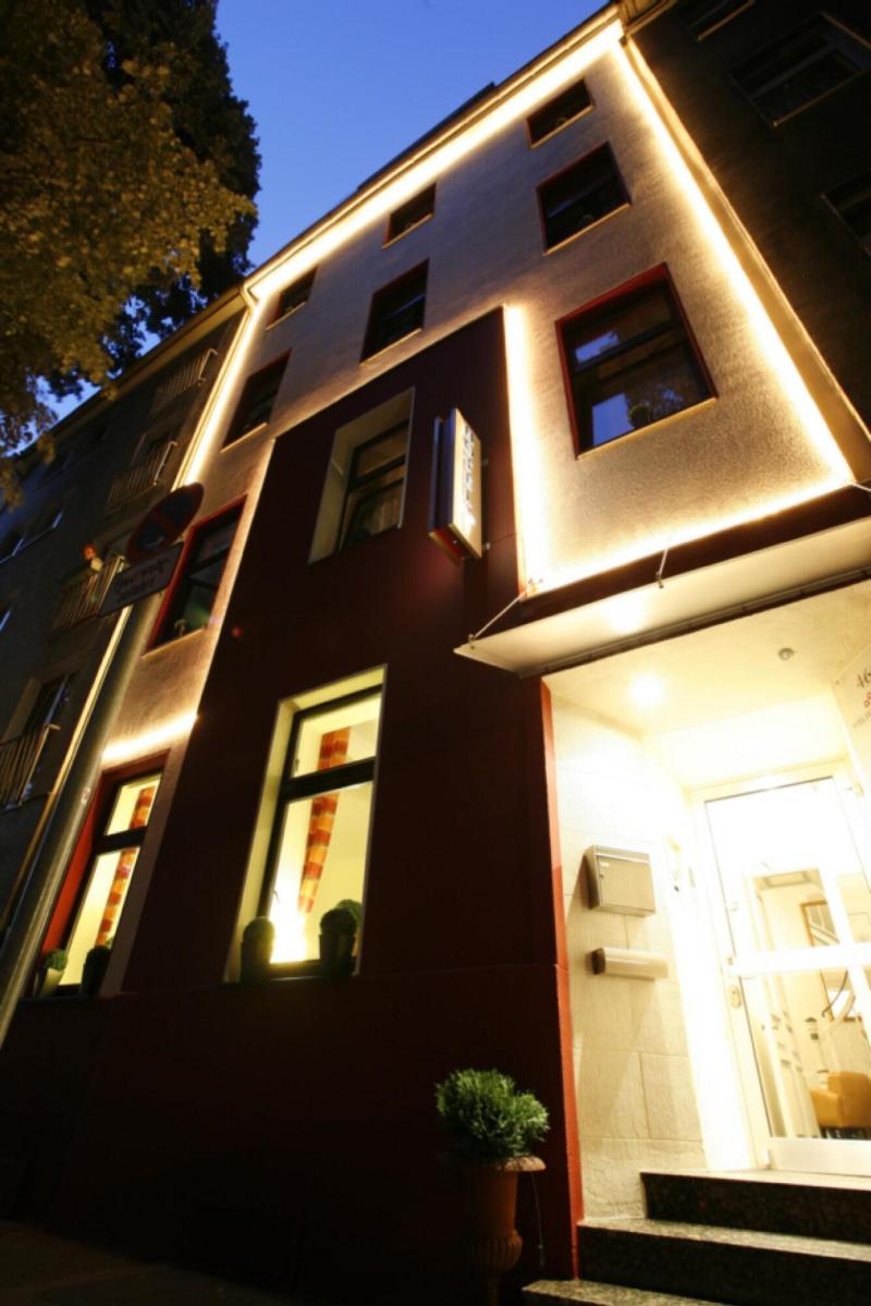 Hotel Am Volksgarten - Genel