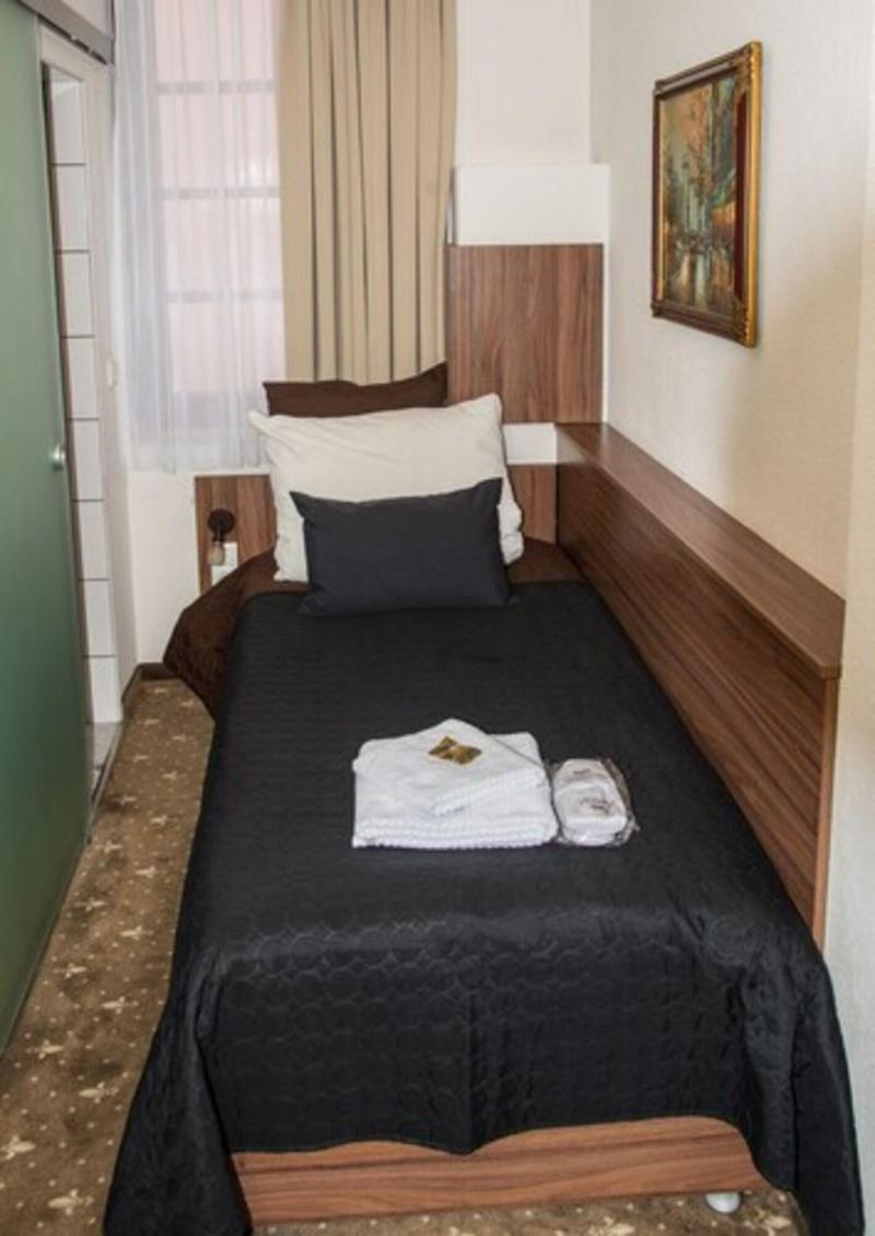 La Wenbra U Ka Ln Hotel Restaurant - Oda