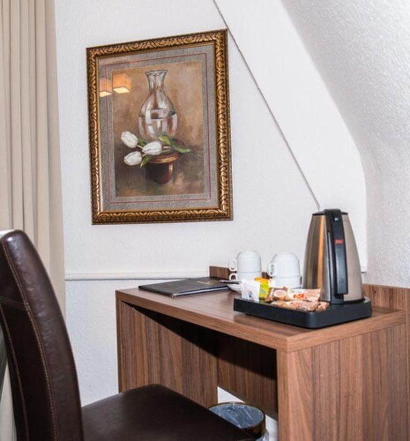 La Wenbra U Ka Ln Hotel Restaurant - Oda