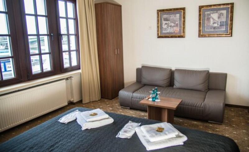 La Wenbra U Ka Ln Hotel Restaurant - Oda
