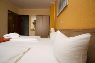 Hotel Spreewitz Am Kurfa Rstendamm fotoÄŸrafÄ±