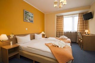Hotel Spreewitz Am Kurfa Rstendamm fotoÄŸrafÄ±