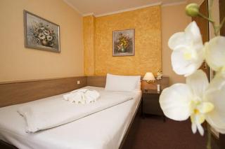 Hotel Spreewitz Am Kurfa Rstendamm fotoÄŸrafÄ±