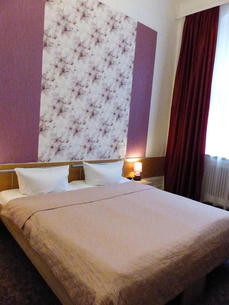 Hotel Castell - Oda