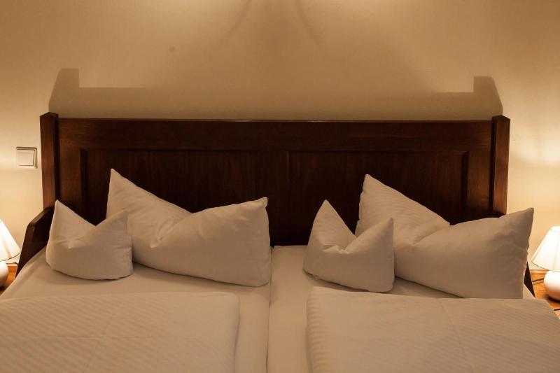 Hotel Restaurant Klosterhof - Oda