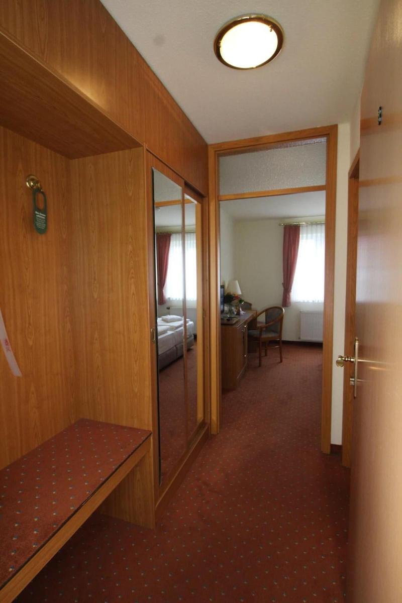 Hotel Weisser Schwan - Oda