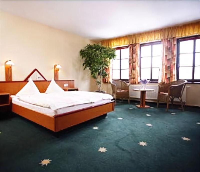 Hotel Zur Goldenen Sonne - Oda