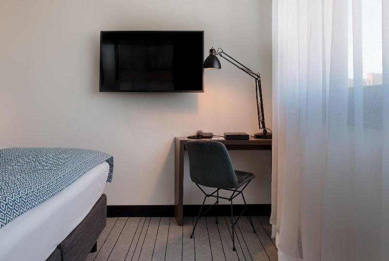 Pierdrei Hotel Hafencity Hamburg - Oda