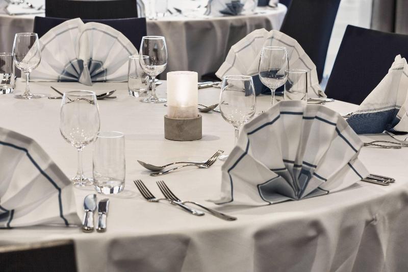 Courtyard By Marriott Hamburg City - Toplantı