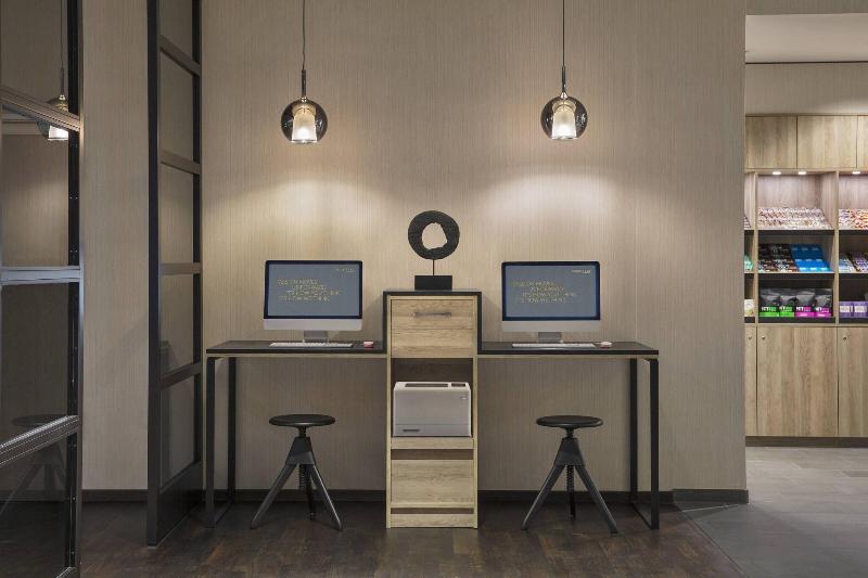 Courtyard By Marriott Hamburg City - Toplantı