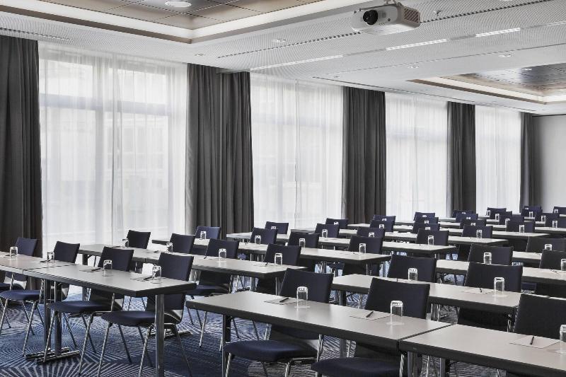 Courtyard By Marriott Hamburg City - Toplantı
