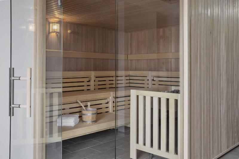 Courtyard By Marriott Hamburg City - Genel