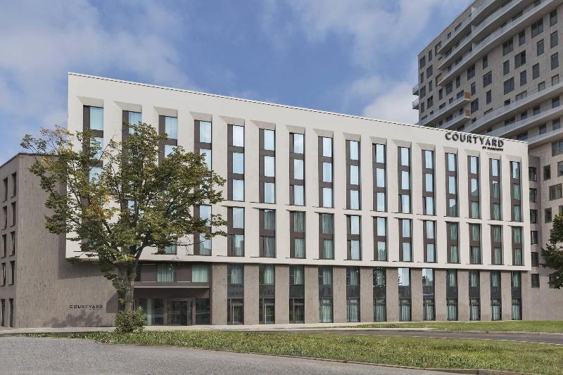 Courtyard By Marriott Hamburg City - Genel