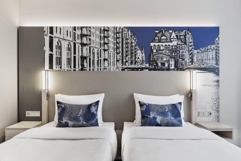 Courtyard By Marriott Hamburg City - Genel