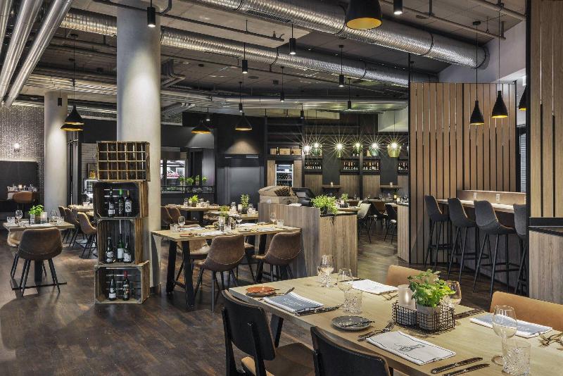 Courtyard By Marriott Hamburg City - Genel