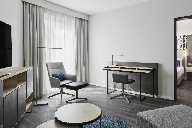 Courtyard By Marriott Hamburg City - Oda