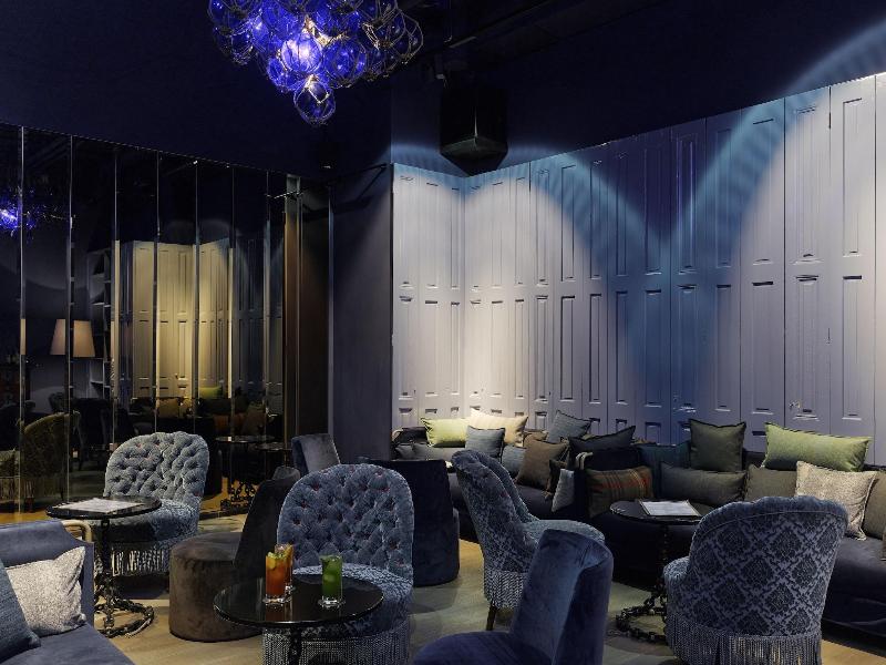 25Hours Hotel Altes Hafenamt - Lobi