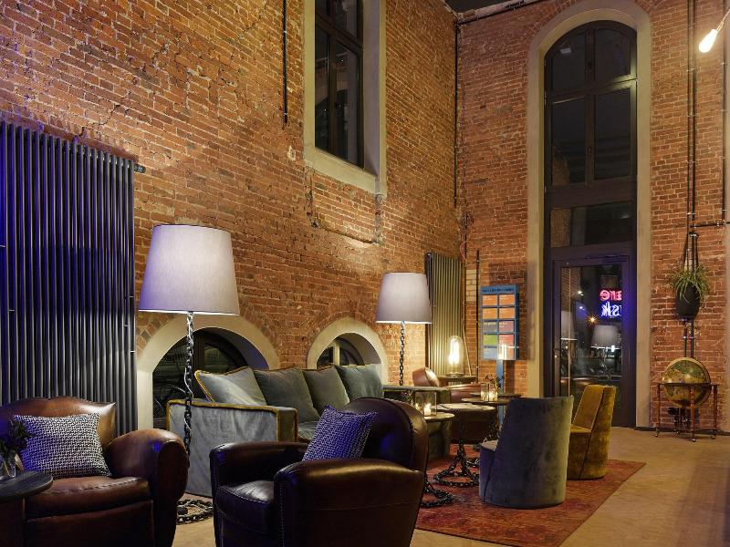 25Hours Hotel Altes Hafenamt - Lobi
