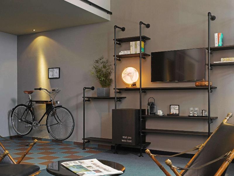 25Hours Hotel Altes Hafenamt - Oda