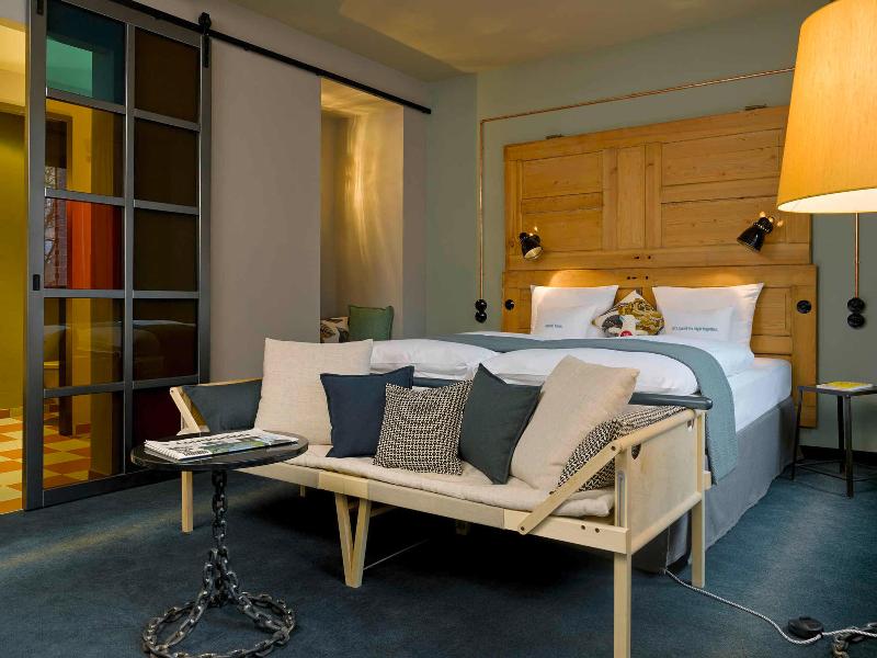 25Hours Hotel Altes Hafenamt - Oda