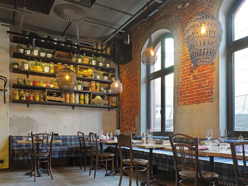 25Hours Hotel Altes Hafenamt - Restoran