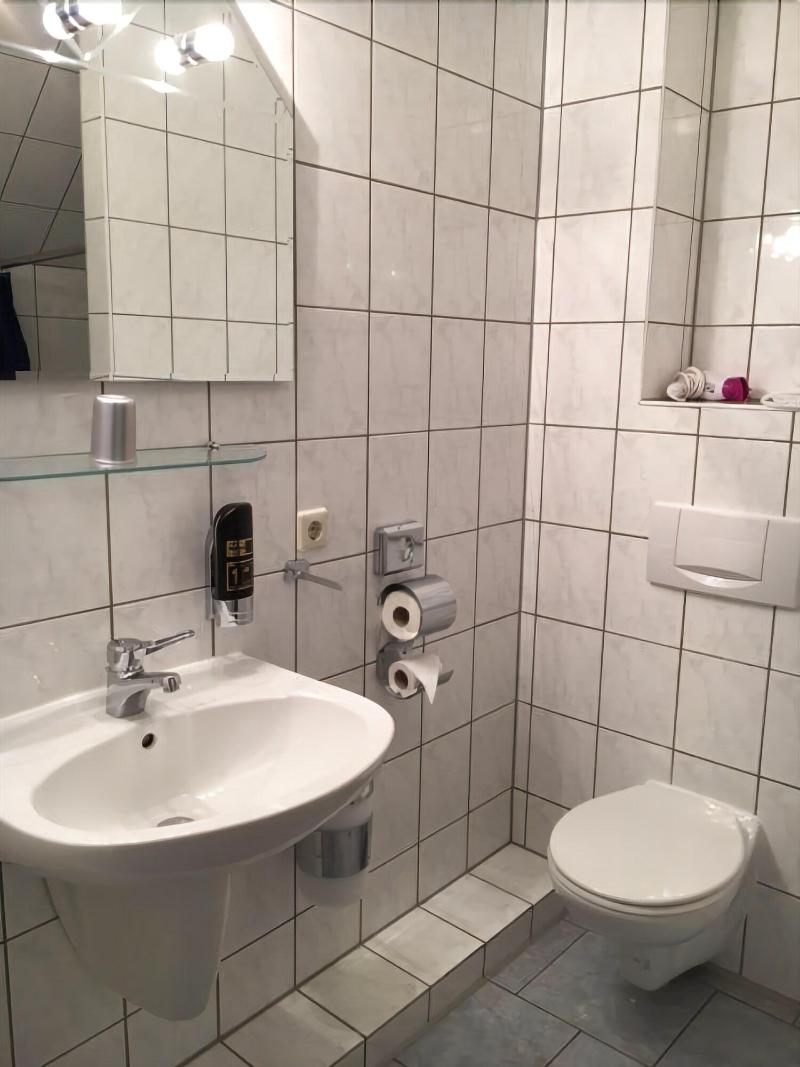 Erbenholz Hotel Restaurant - Oda