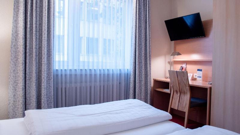 Comfort Garni Hotel - Oda