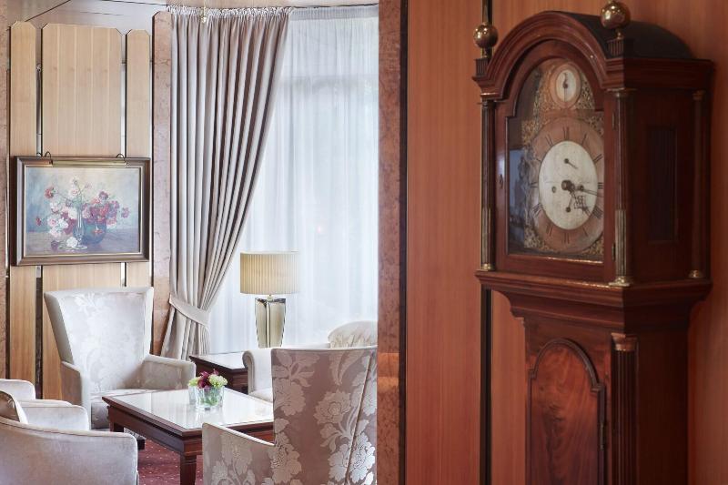 Parkhotel Gütersloh - Lobi