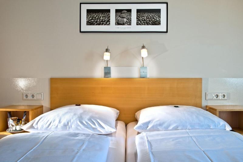 Town Hotel Wiesbaden - Oda