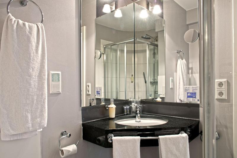 Town Hotel Wiesbaden - Oda