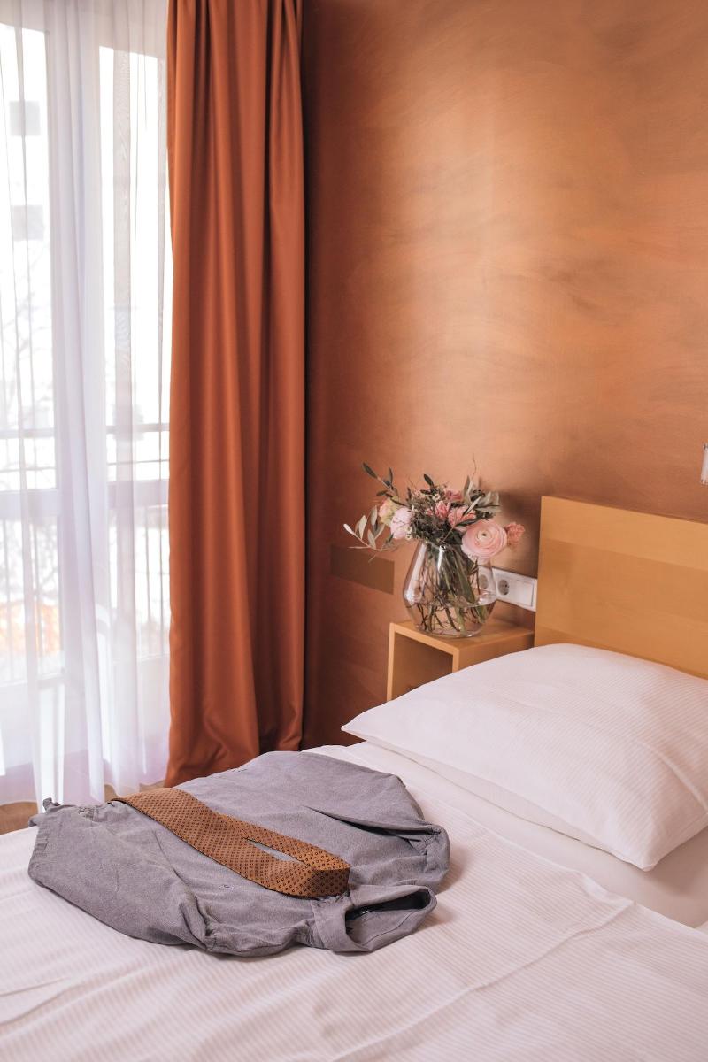 Town Hotel Wiesbaden - Oda