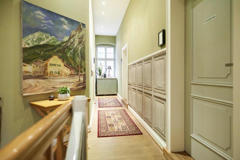 Hotel Zur Alten Bra Cke - Lobi