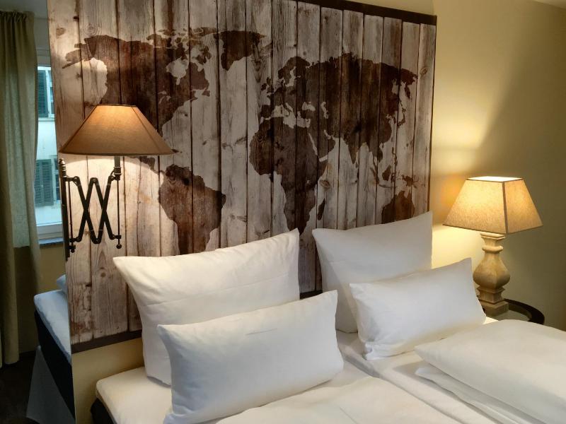 Hotel Zur Alten Bra Cke - Oda