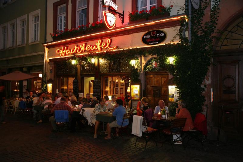 Hotel Restaurant Hackteufel - Genel