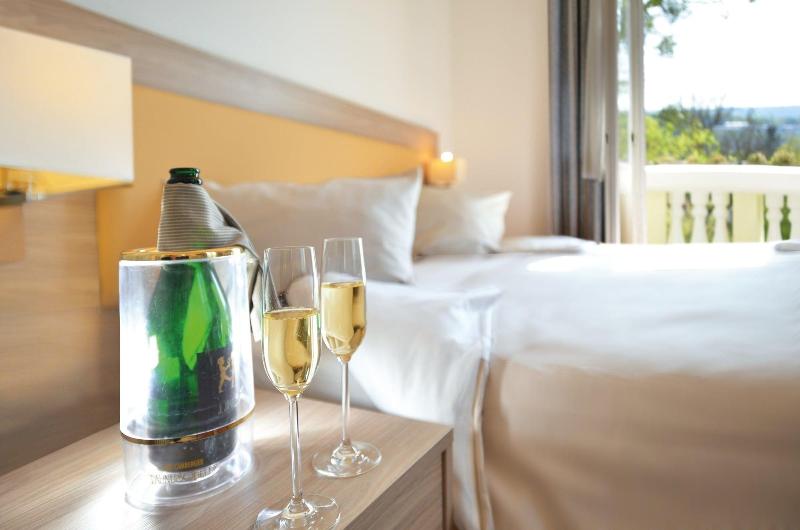Villa Oranien Hotel Restaurant - Oda