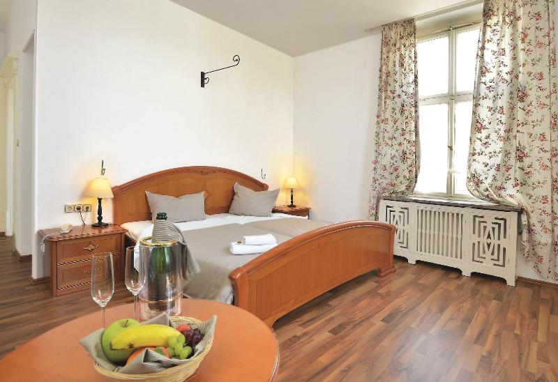 Villa Oranien Hotel Restaurant - Oda