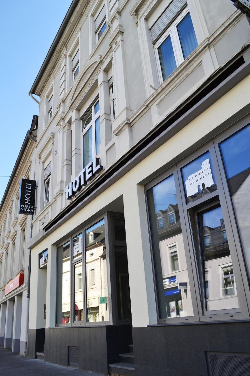 Hotel Porta Nigra - Genel