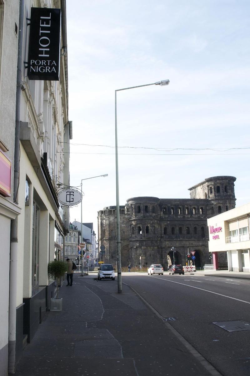 Hotel Porta Nigra - Genel