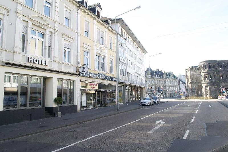 Hotel Porta Nigra - Genel