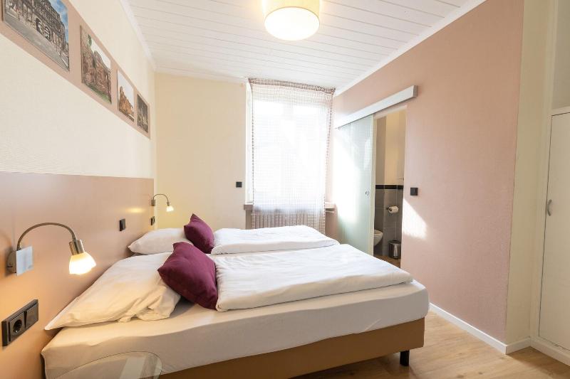 Hotel Porta Nigra - Oda