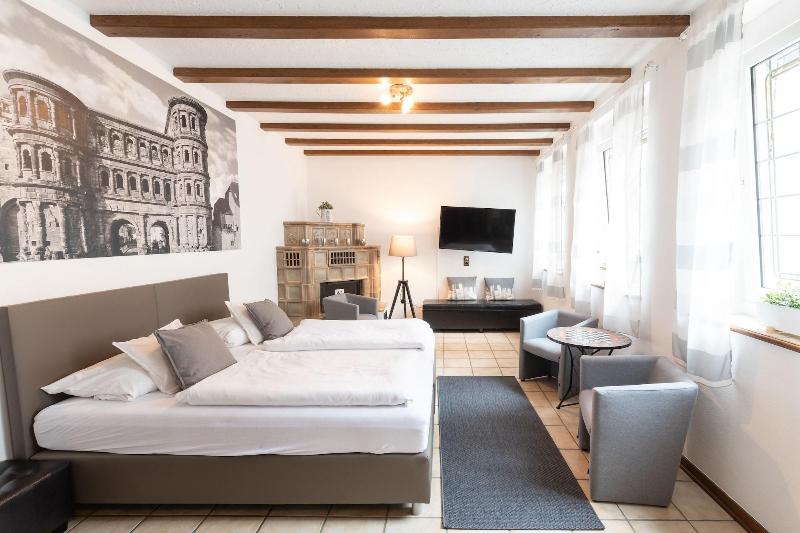 Hotel Porta Nigra - Oda